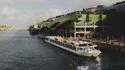 Valentine's Day in Paris: Romantic Dinner Cruise Aboard the Bateau Diamant Bleu